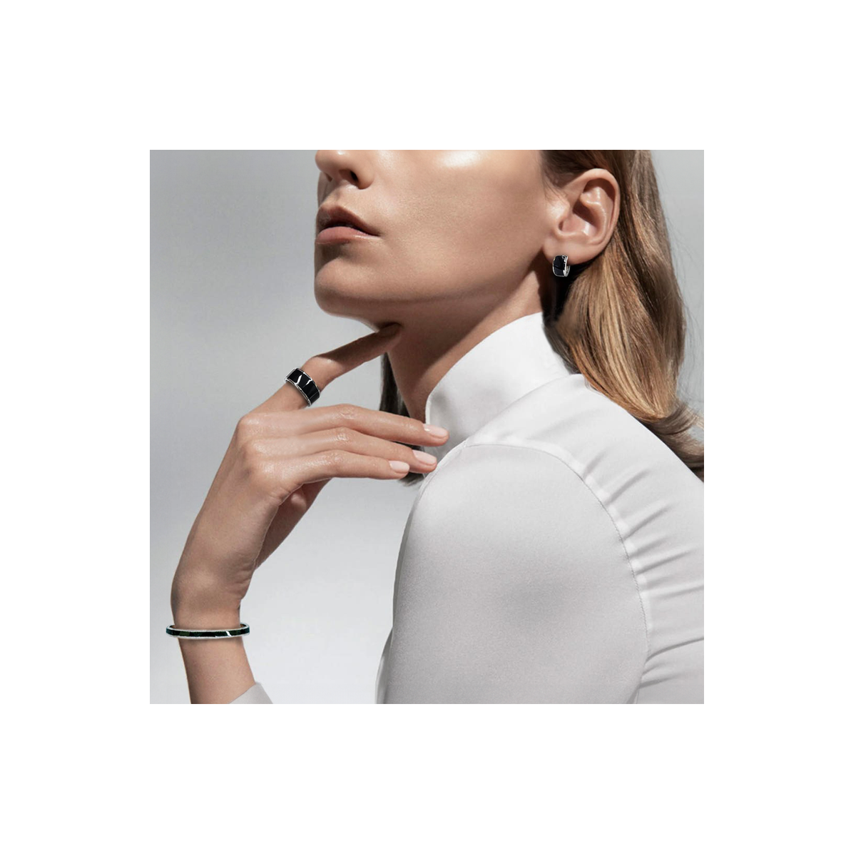 ER800WB B.Tiff Black Enamel Earrings